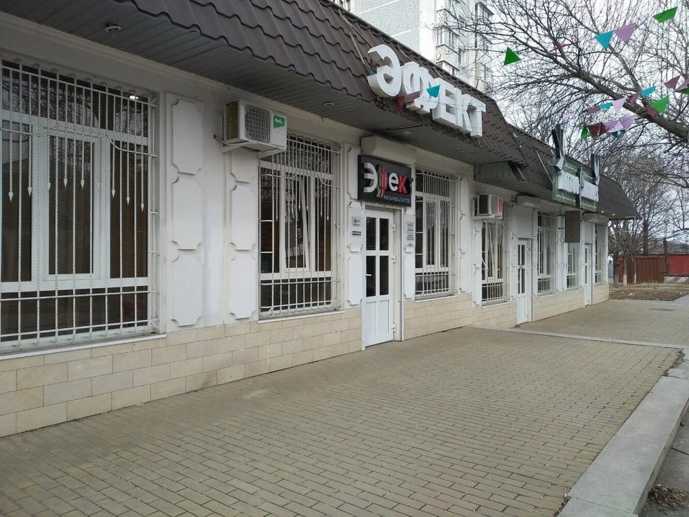 Вход в рекламное агентство «Эффект», ул. Крупской, 22